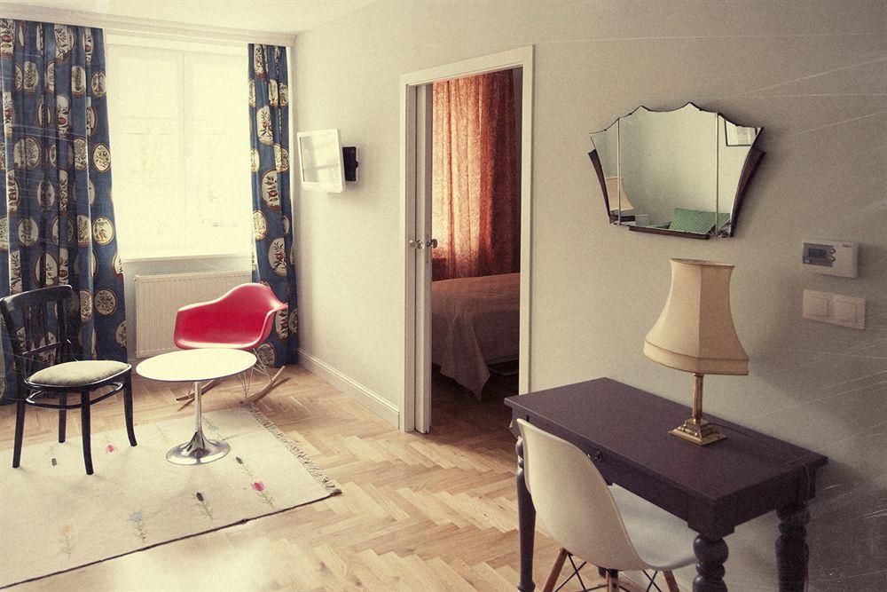Crystal Suites Chez Helena Краков Экстерьер фото