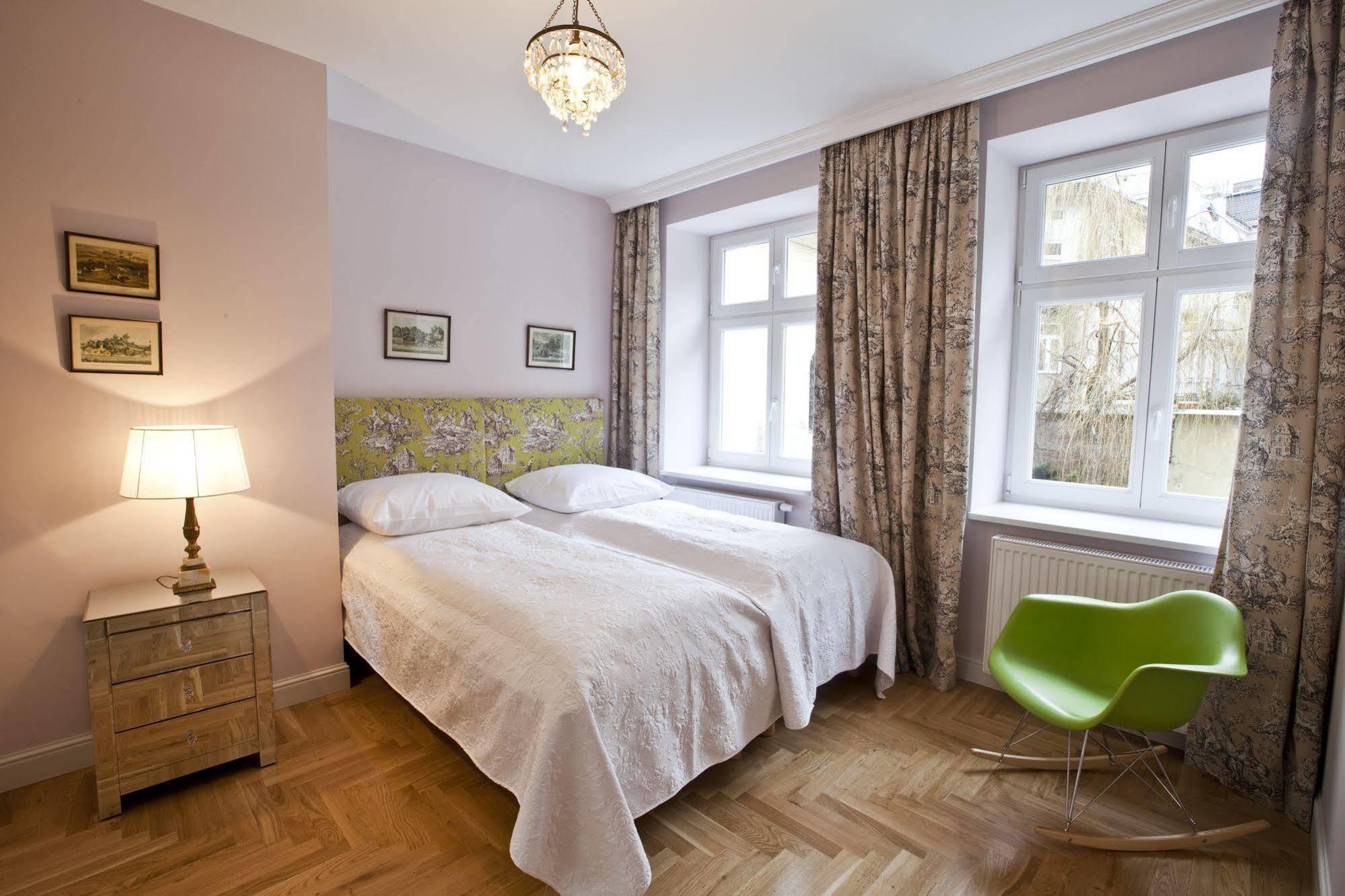 Crystal Suites Chez Helena Краков Экстерьер фото
